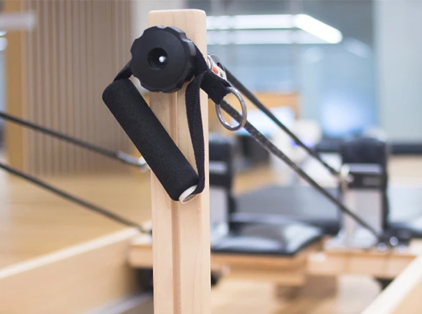 Guide du d&eacute;butant sur l'&eacute;quipement Pilates&nbsp;: du Reformer &agrave; Cadillac et au-del&agrave;